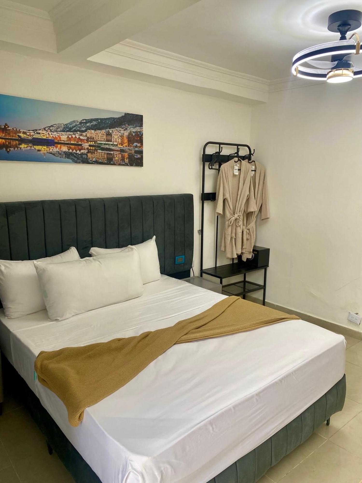 Rig Puerto Malecon Bed & Breakfast Santo Domingo Exterior photo